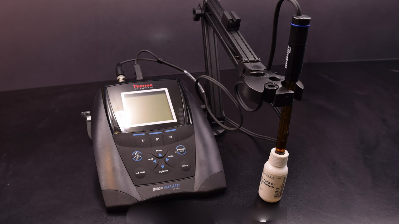 pH metre ve Titratörler